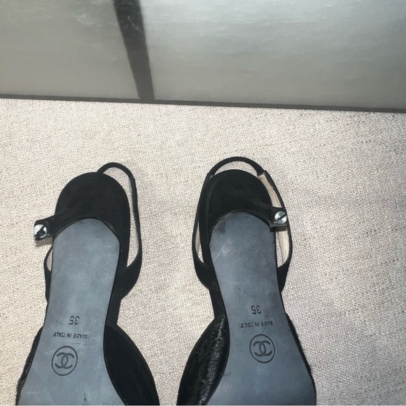 CHANEL SLINGBACK HEELS - Picture 4 of 4